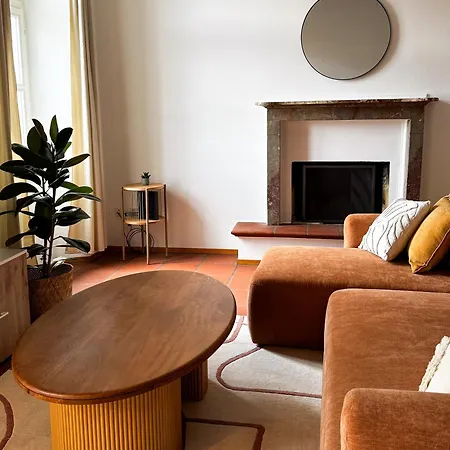 Piazza Grande Duplex ロカルノ